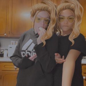 Meet your Posher, Emma